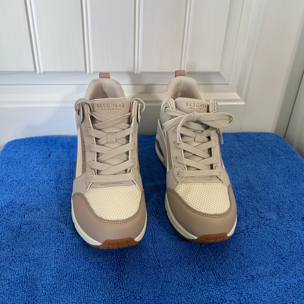Skechers Beige and White Sneakers